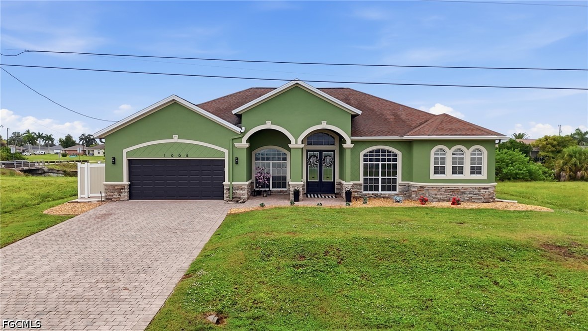 4 Bed Pool Home for Sale in Cape Coral, photo 2