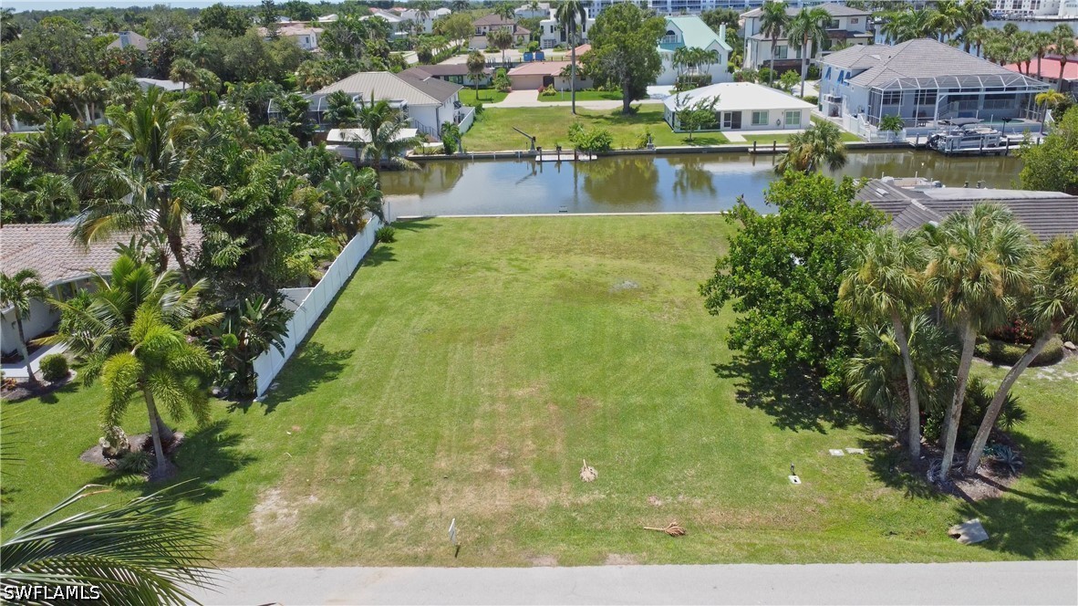 Waterfront Home for Sale in Conners, photo 2