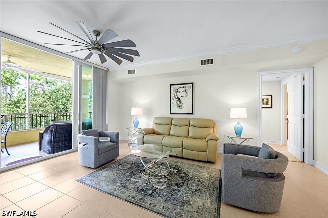 2 Bed Condominium for Sale in Naples, photo 2