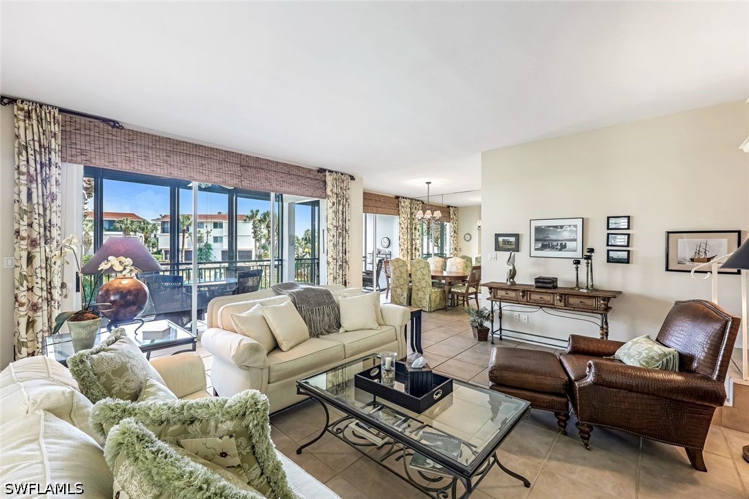 2 Bed Waterfront Home for Sale in Indies West, photo 2
