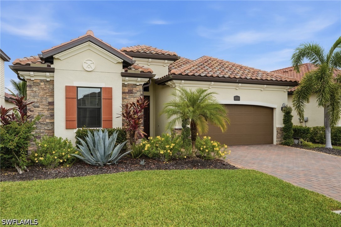 4 Bed Pool Home for Sale in Bonita Springs, photo 2