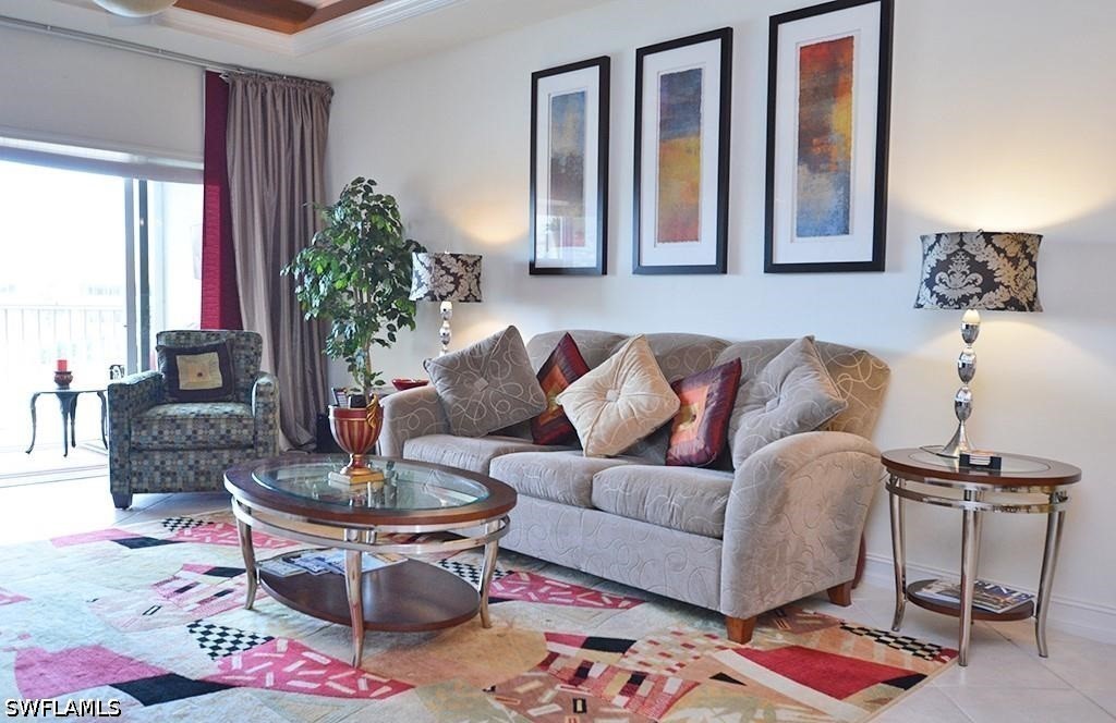 2 Bed Condominium for Sale in Blue Heron, photo 2