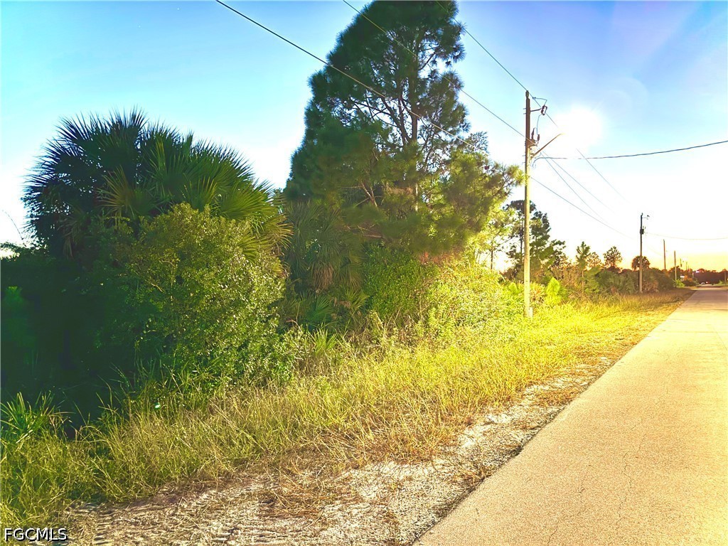 Residential for Sale in Lehigh Acres, photo 2