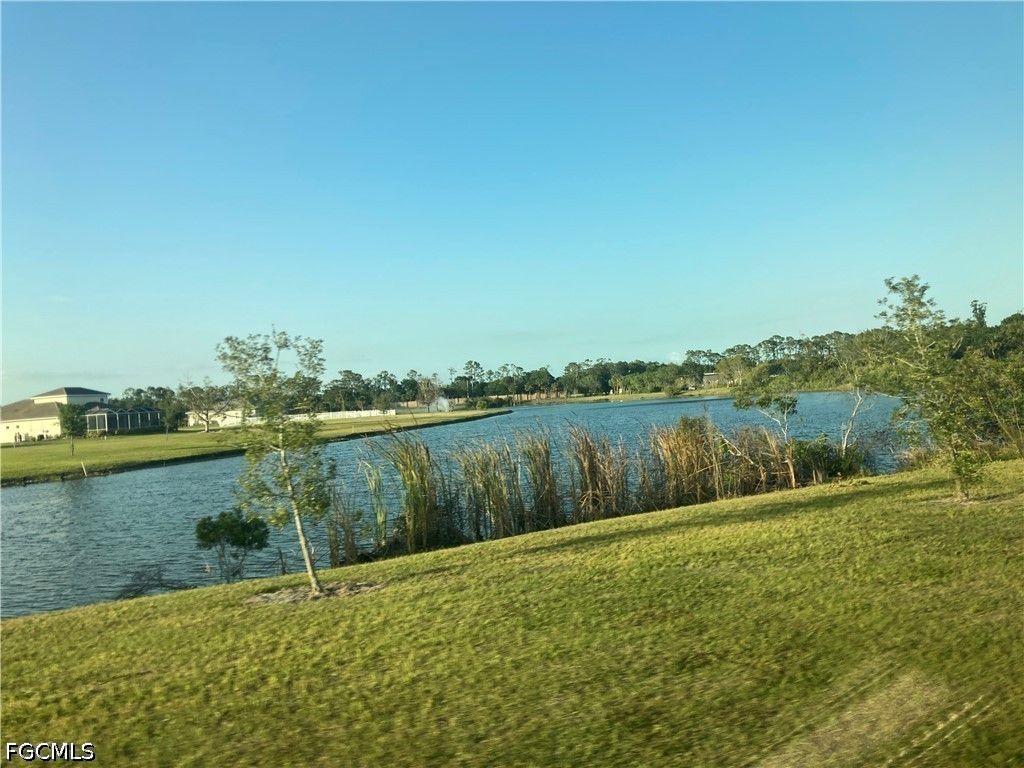 Waterfront Home for Sale in Alva, photo 2