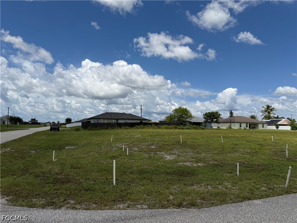 Residential for Sale in Cape Coral, photo 2