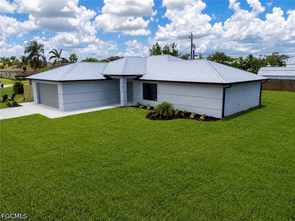 4 Bed SingleFamilyResidence for Sale in El Dorado Acres, photo 2