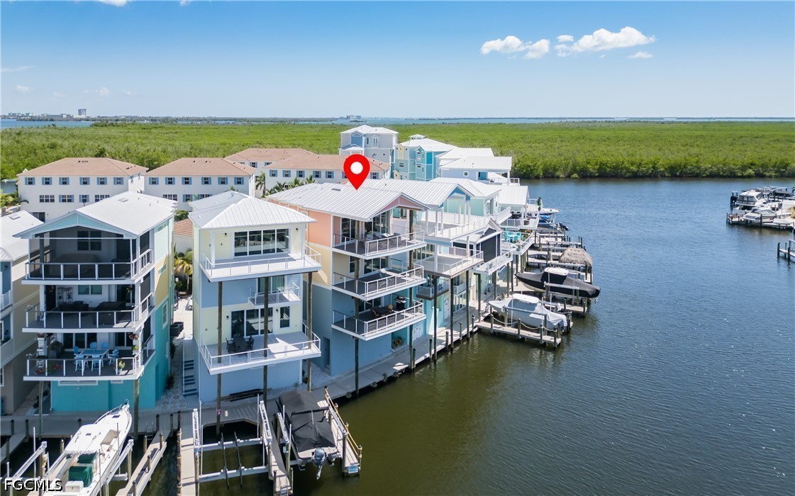 4 Bed Waterfront Home for Sale in Cape Coral, photo 2