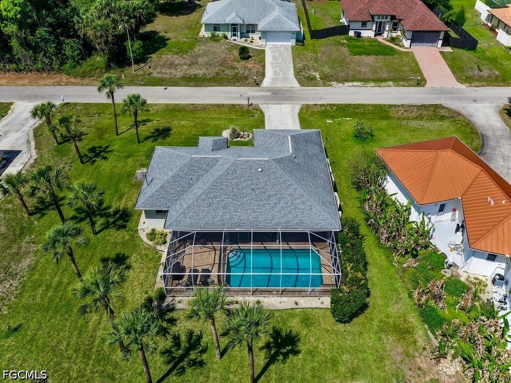 3 Bed Pool Home for Sale in Lehigh Acres, photo 2
