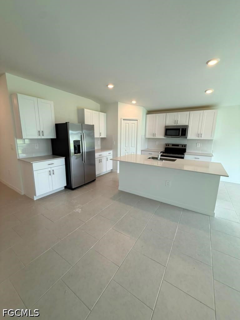 4 Bed SingleFamilyResidence for Sale in Crane Landing, photo 2