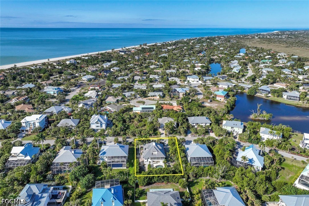 4 Bed Pool Home for Sale in Sea Oats, photo 2