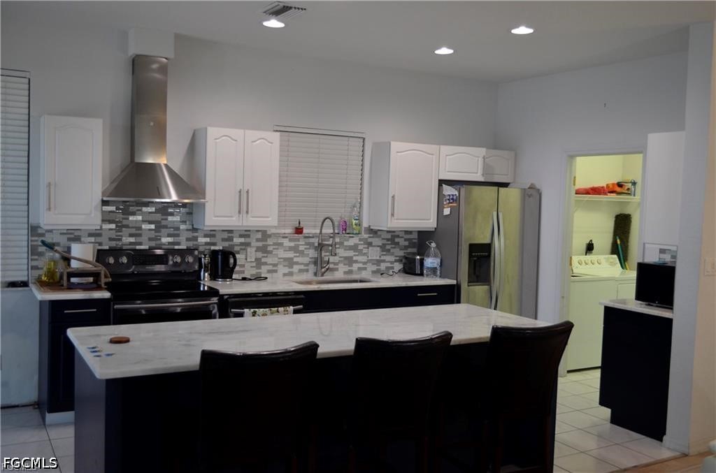 3 Bed Waterfront Home for Sale in Emerald Cove, photo 2