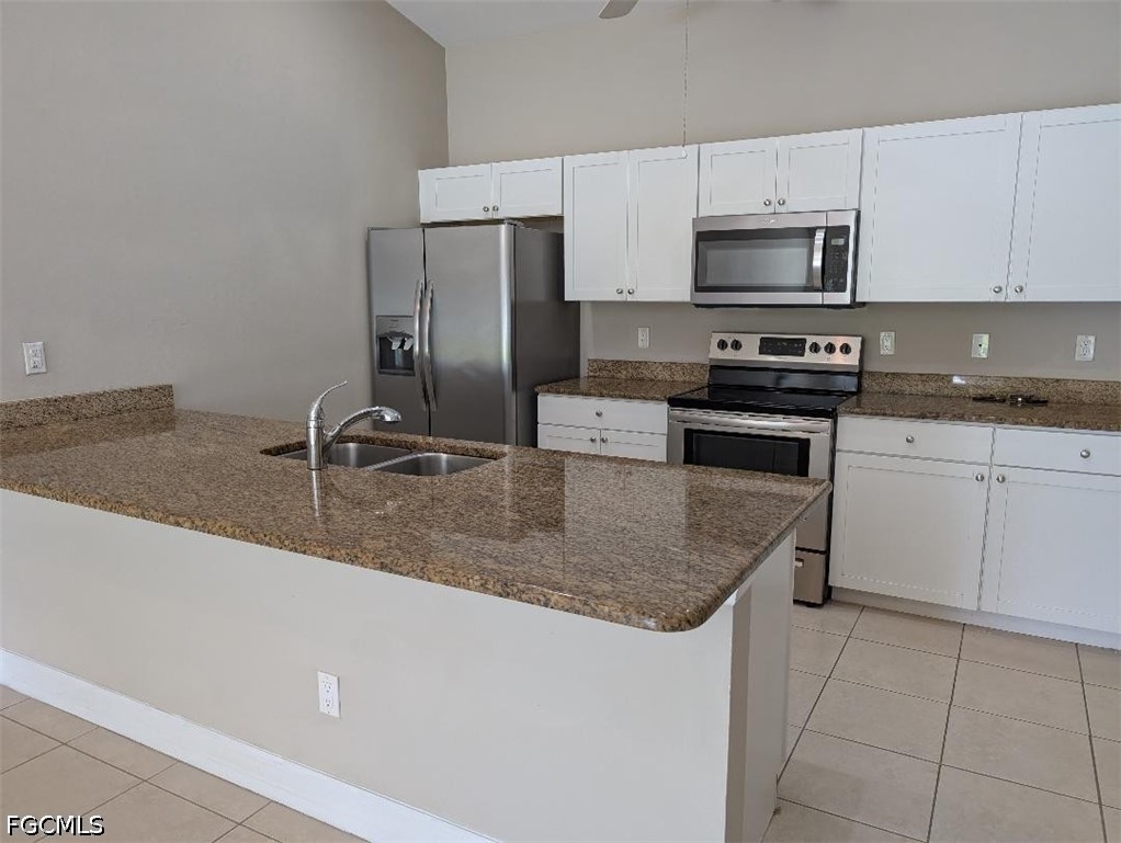3 Bed Duplex for Sale in Cape Coral, photo 2