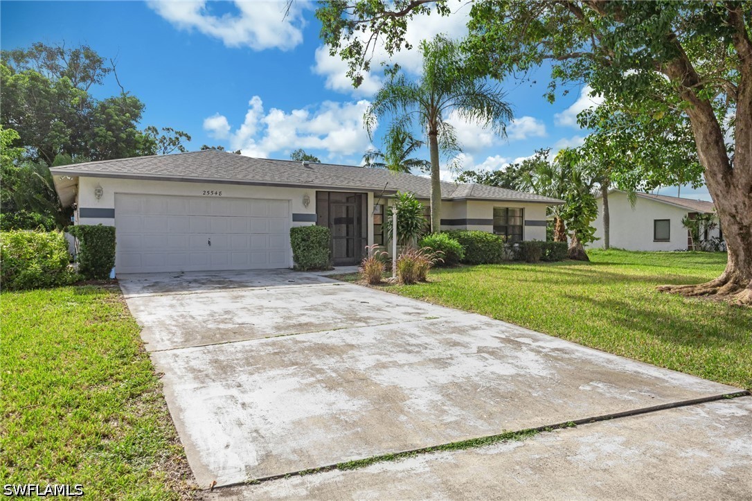 3 Bed Pool Home for Sale in Bonita Springs, photo 2
