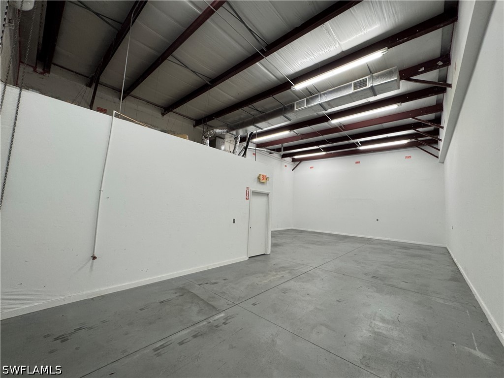 Industrial for Sale in Naples, photo 2