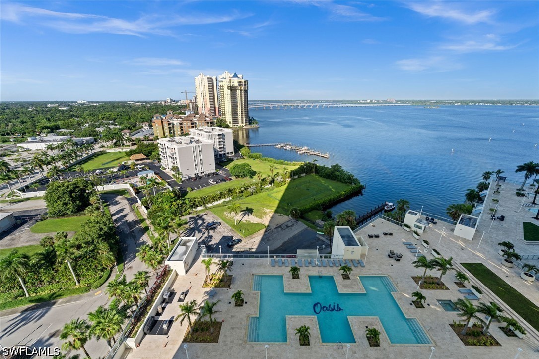 2 Bed Waterfront Home for Sale in Oasis, photo 2