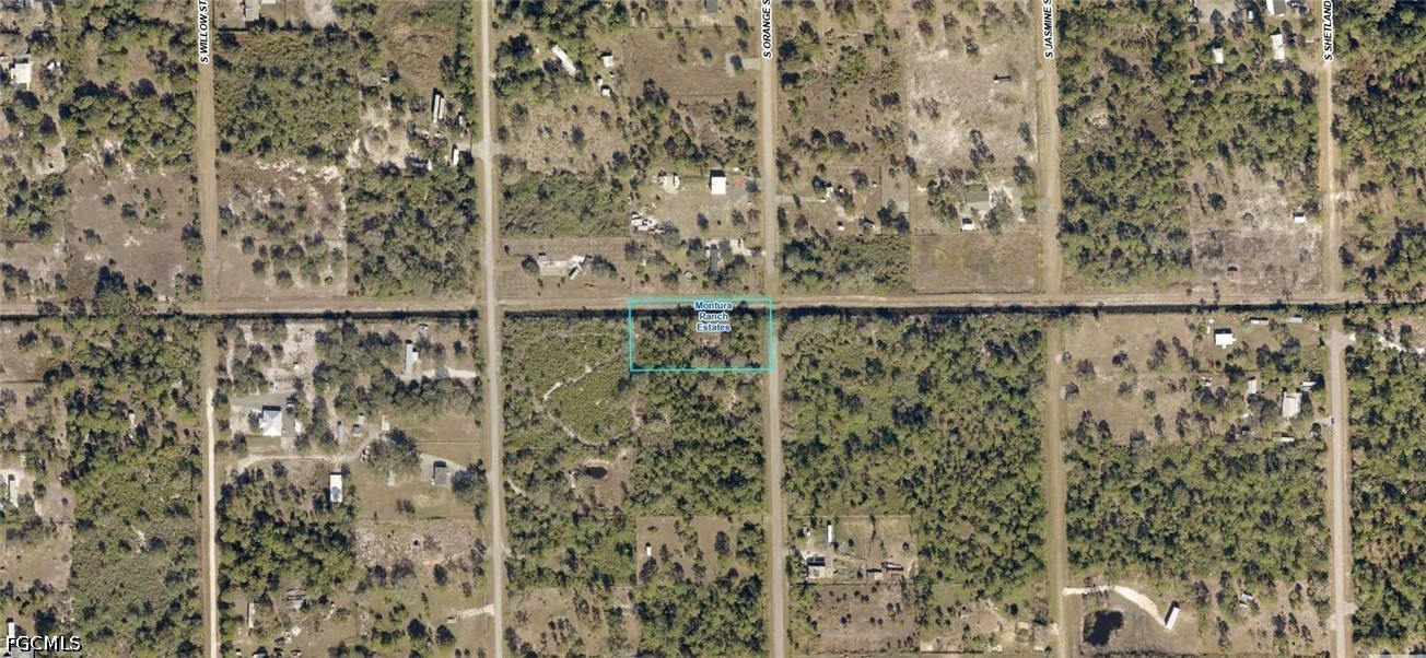 Residential for Sale in Acreage, photo 2