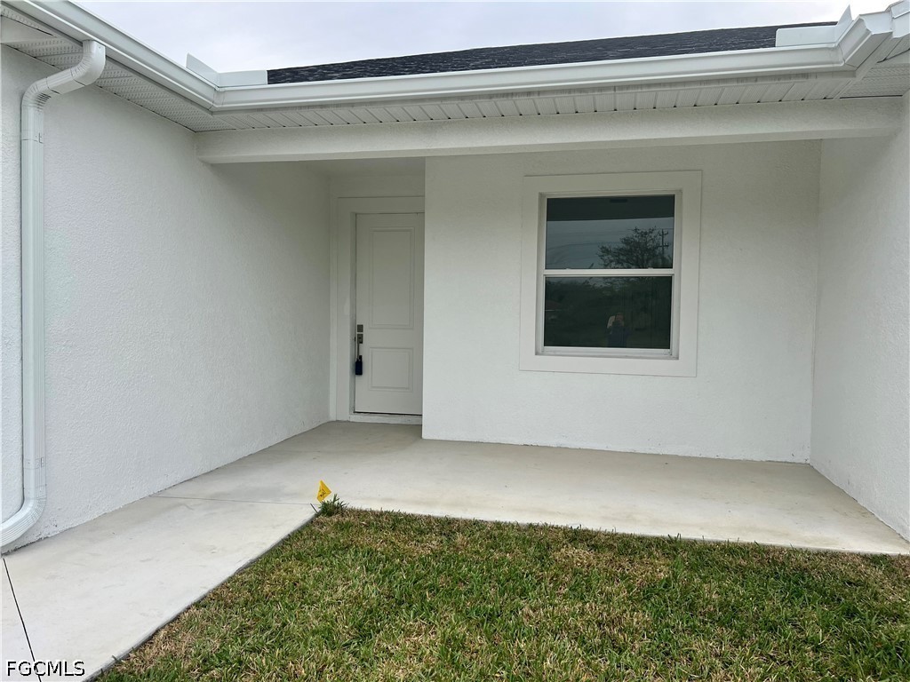 3 Bed Attached for Sale in Mirror Lakes, photo 2