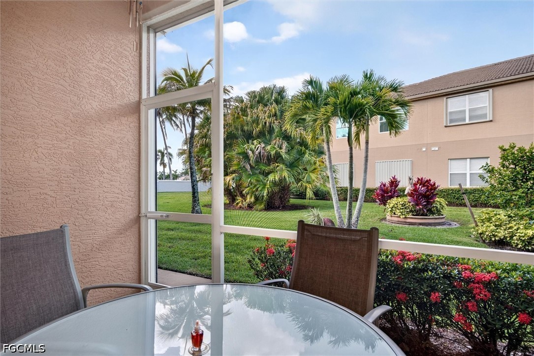3 Bed Condominium for Sale in Reflection Lakes, photo 2
