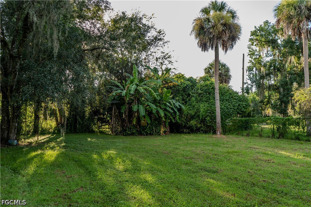 Residential for Sale in Labelle, photo 2