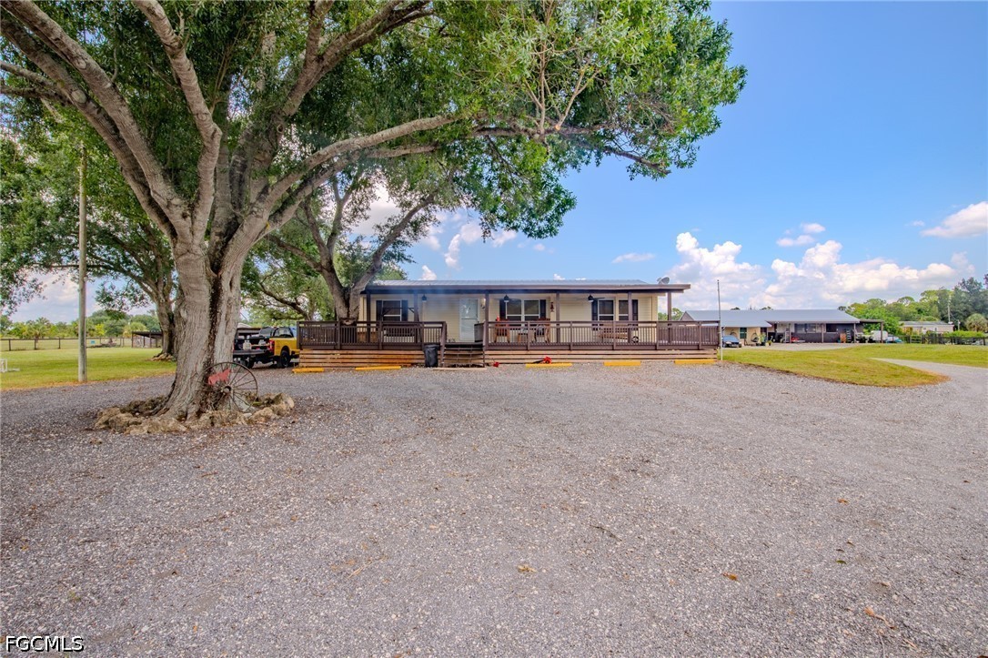 3 Bed ManufacturedHome for Sale in Clewiston, photo 2