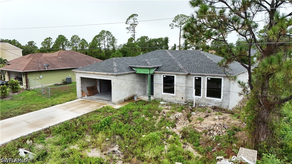 3 Bed SingleFamilyResidence for Sale in Lehigh Acres, photo 2