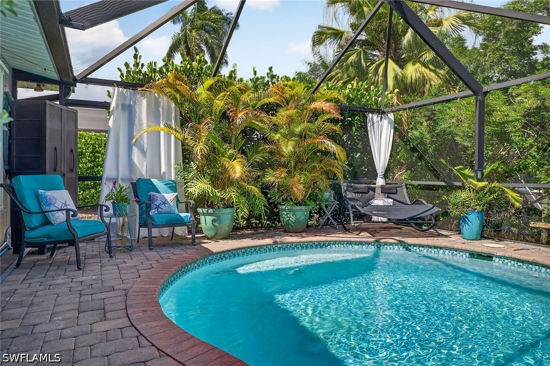 3 Bed Pool Home for Sale in Bonita Farms, photo 2