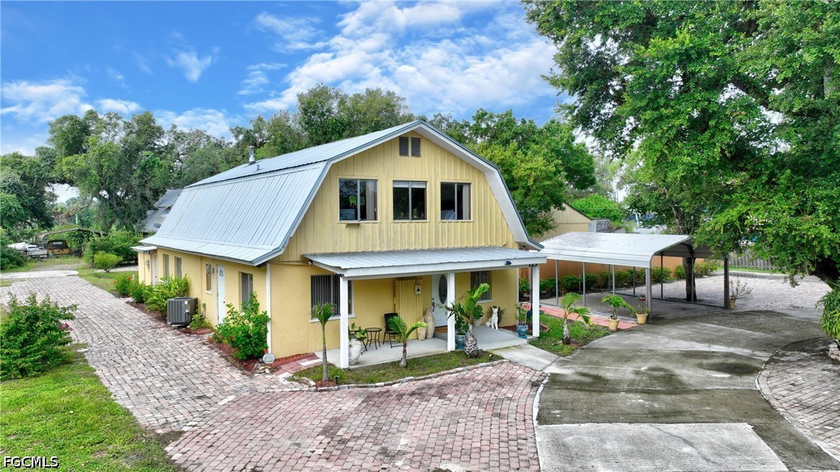 3 Bed SingleFamilyResidence for Sale in Labelle, photo 2