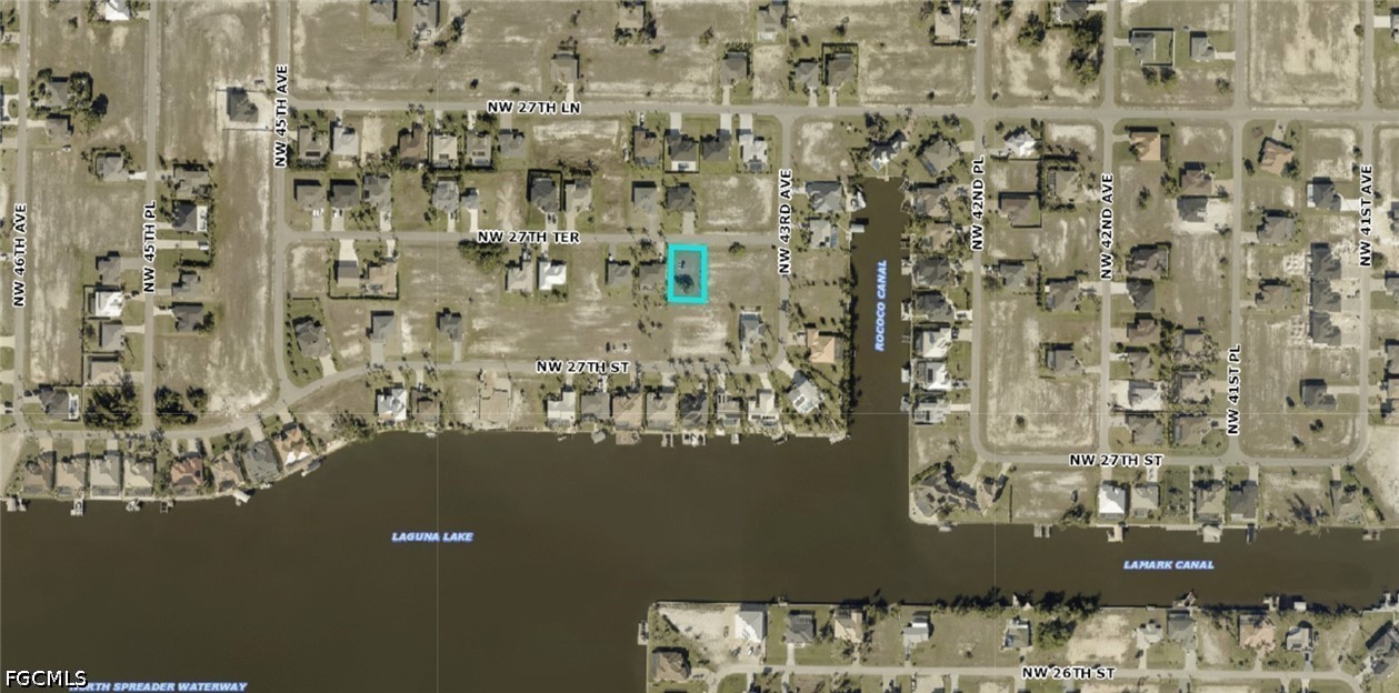 Residential for Sale in Cape Coral, photo 2