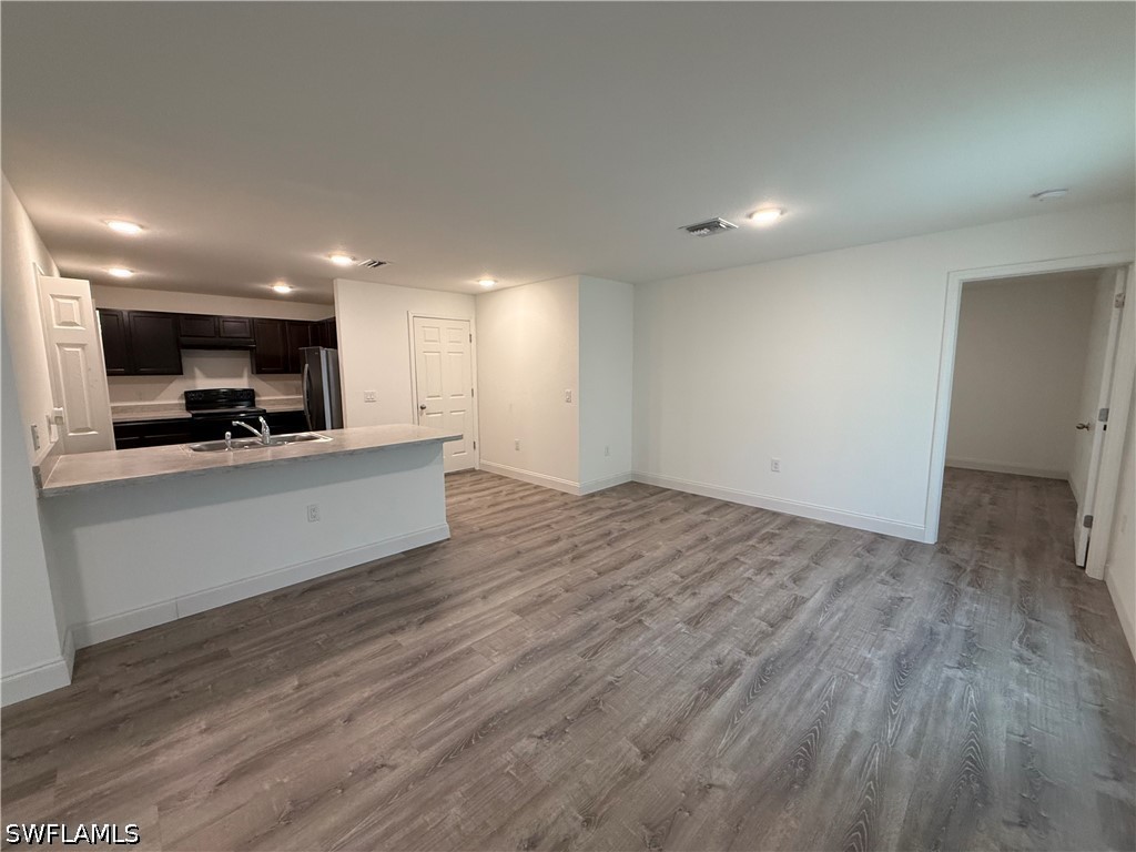 3 Bed SingleFamilyResidence for Sale in North Port, photo 2