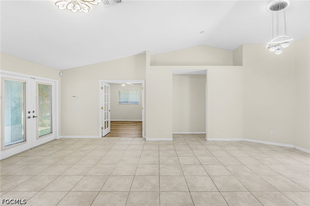4 Bed SingleFamilyResidence for Sale in Cape Coral, photo 2