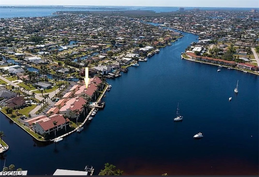 2 Bed Waterfront Home for Sale in Cape Coral, photo 2