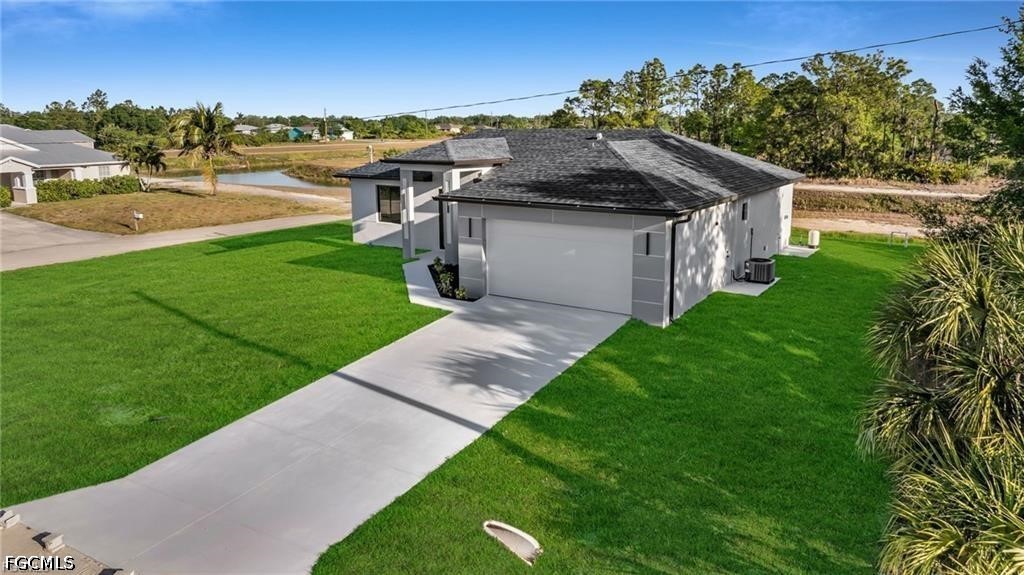 3 Bed SingleFamilyResidence for Sale in Lehigh Acres, photo 2
