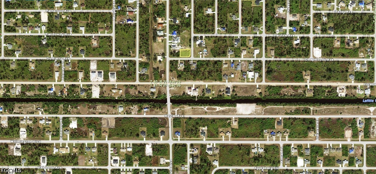 Residential for Sale in Port Charlotte, photo 2