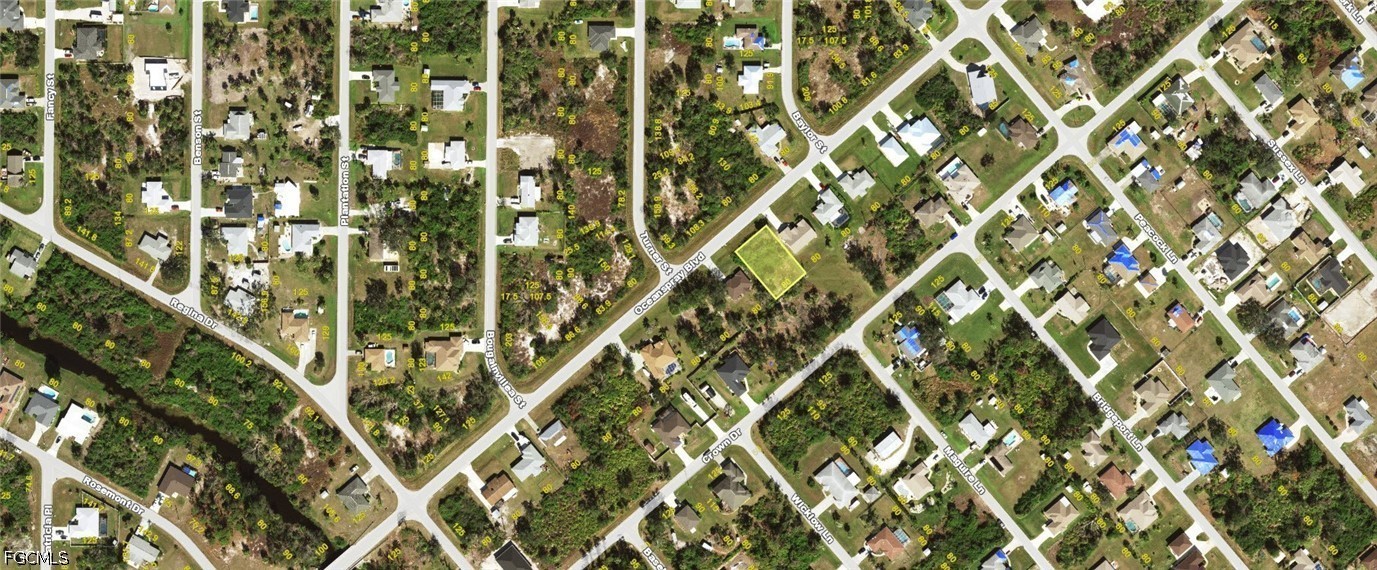 Residential for Sale in Englewood Isles, photo 2