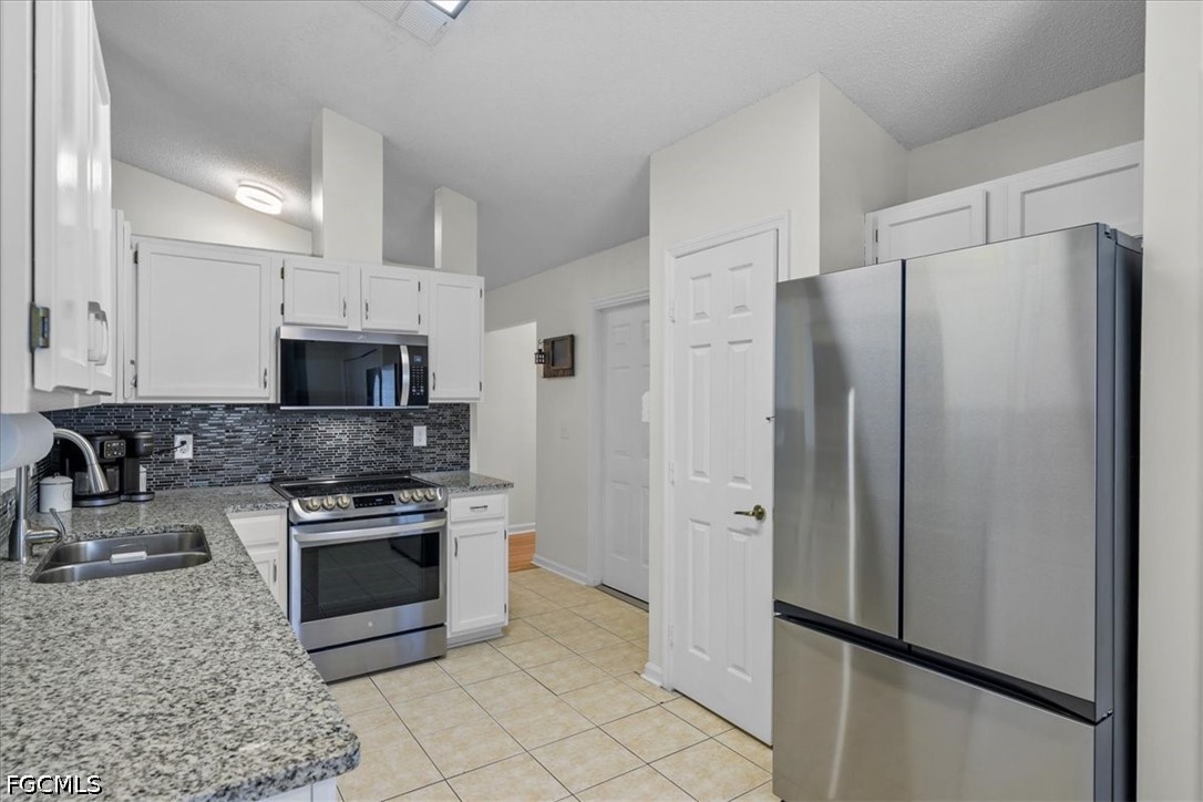 3 Bed SingleFamilyResidence for Sale in Not Applicable, photo 2