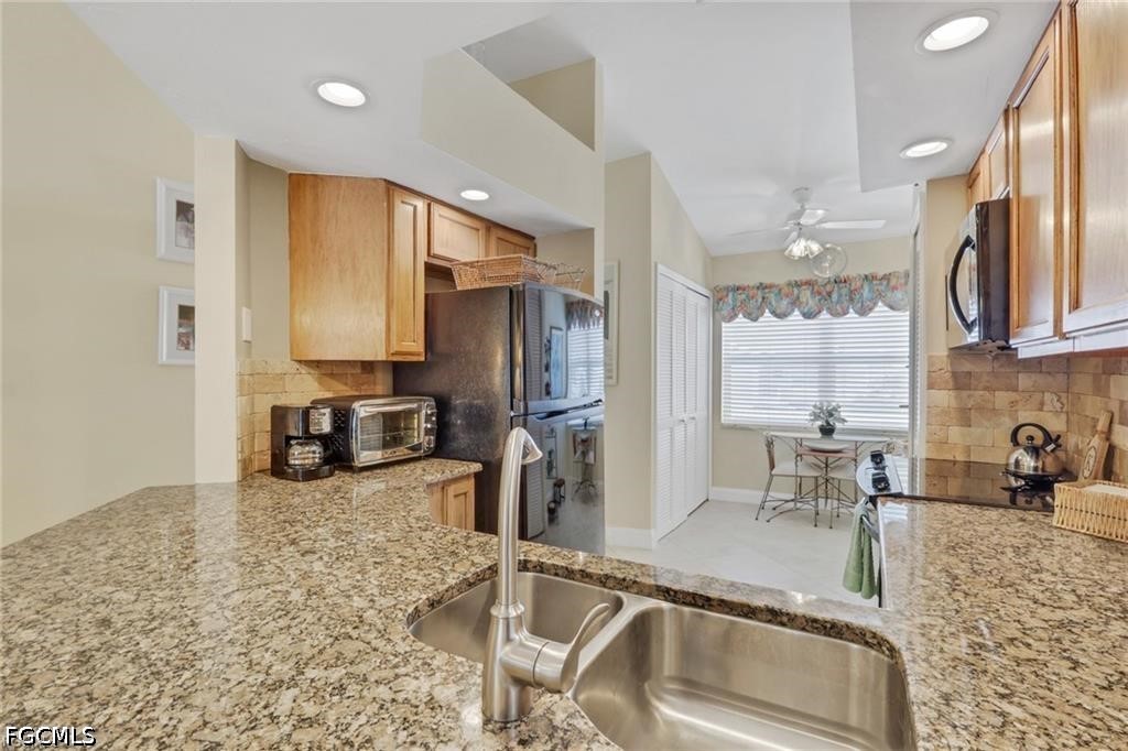 2 Bed Condominium for Sale in Bermuda Isles, photo 2
