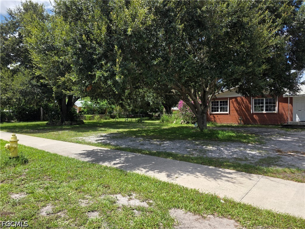 3 Bed SingleFamilyResidence for Sale in Immokalee, photo 2