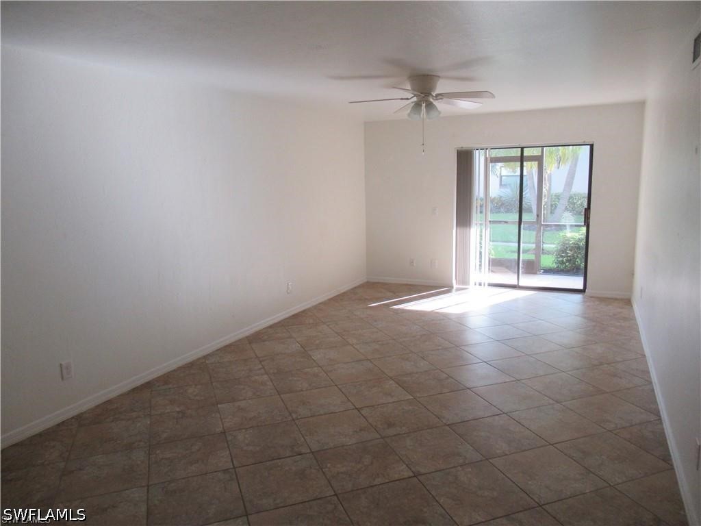 2 Bed Condominium for Sale in Bonita Springs, photo 2
