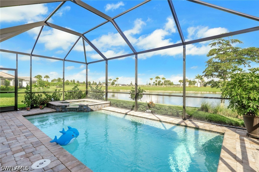 2 Bed Pool Home for Sale in Del Webb, photo 2