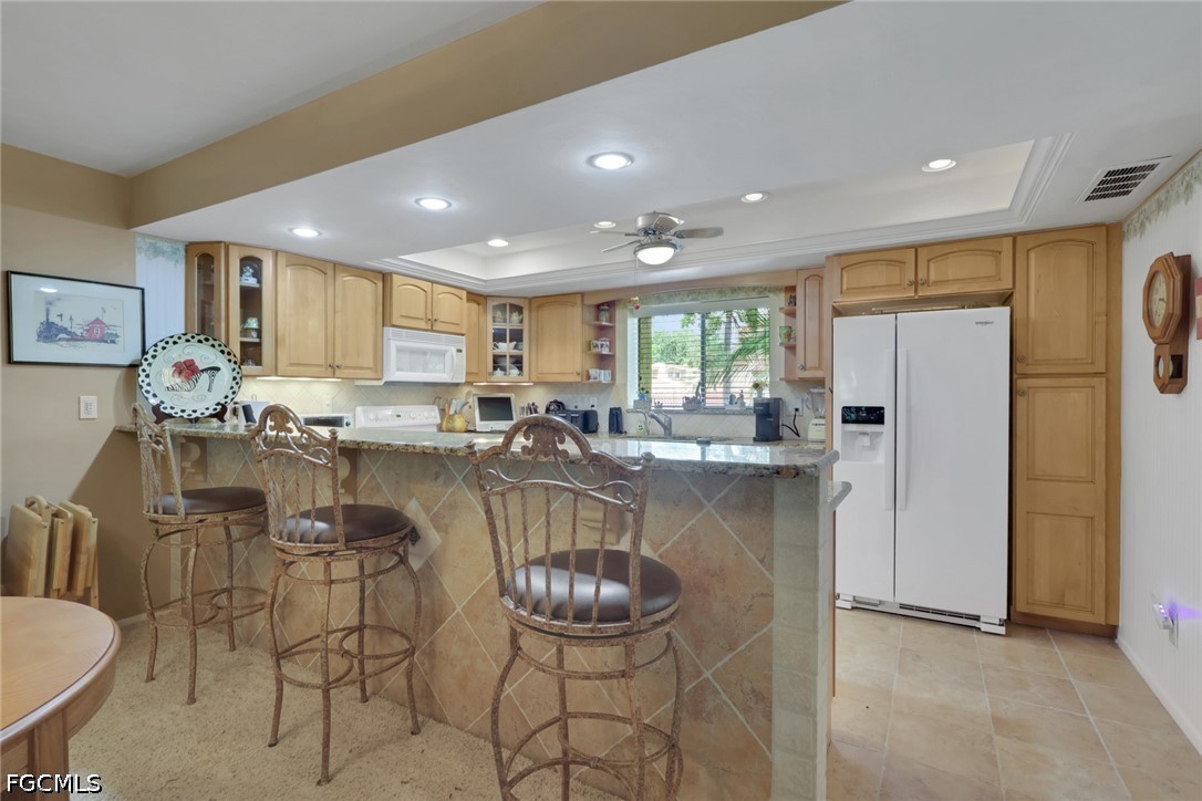 3 Bed Townhouse for Sale in Schooner Village, photo 2
