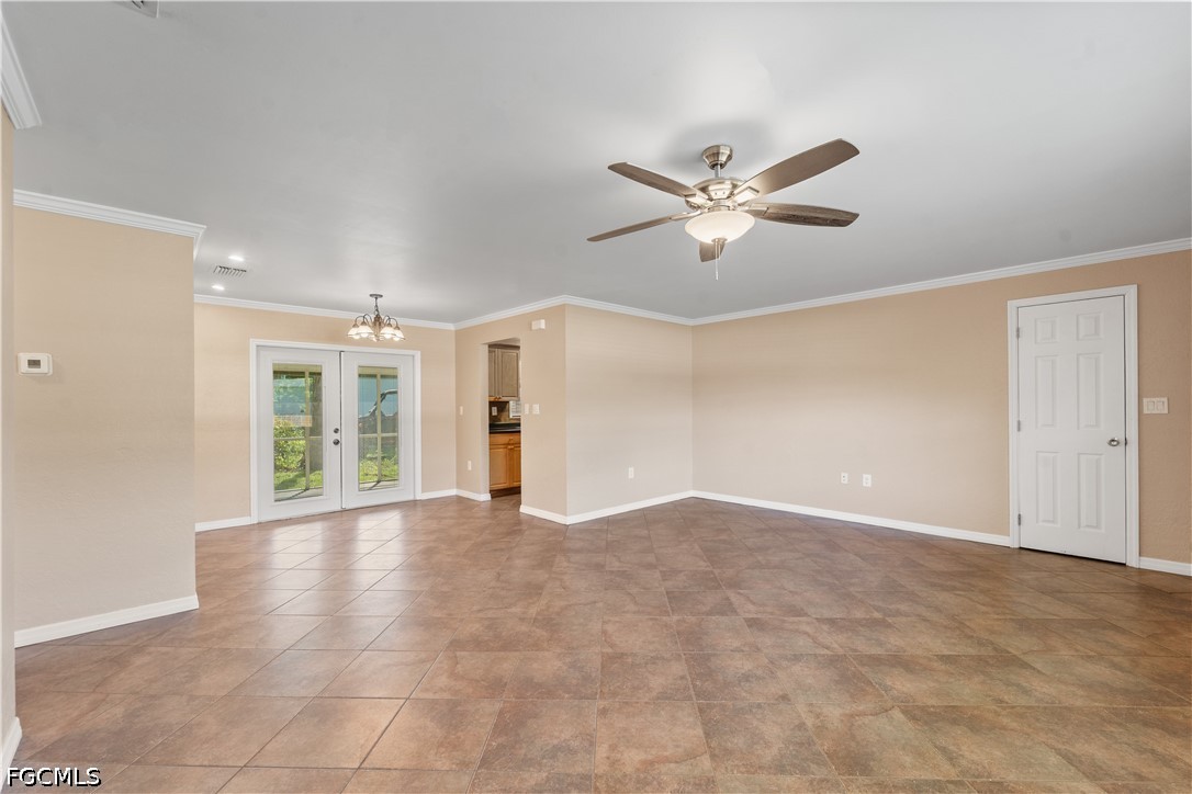 2 Bed SingleFamilyResidence for Sale in North Fort Myers, photo 2