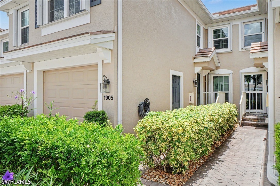 2 Bed Waterfront Home for Sale in Somerville, photo 2