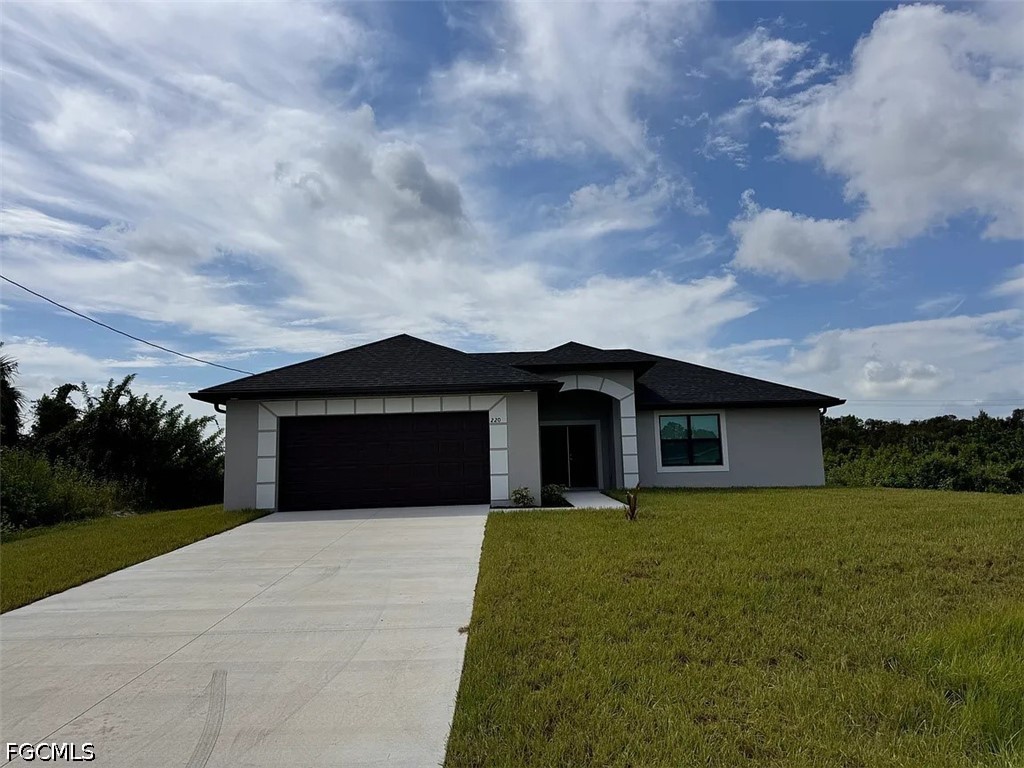 3 Bed SingleFamilyResidence for Sale in Lehigh Acres, photo 2