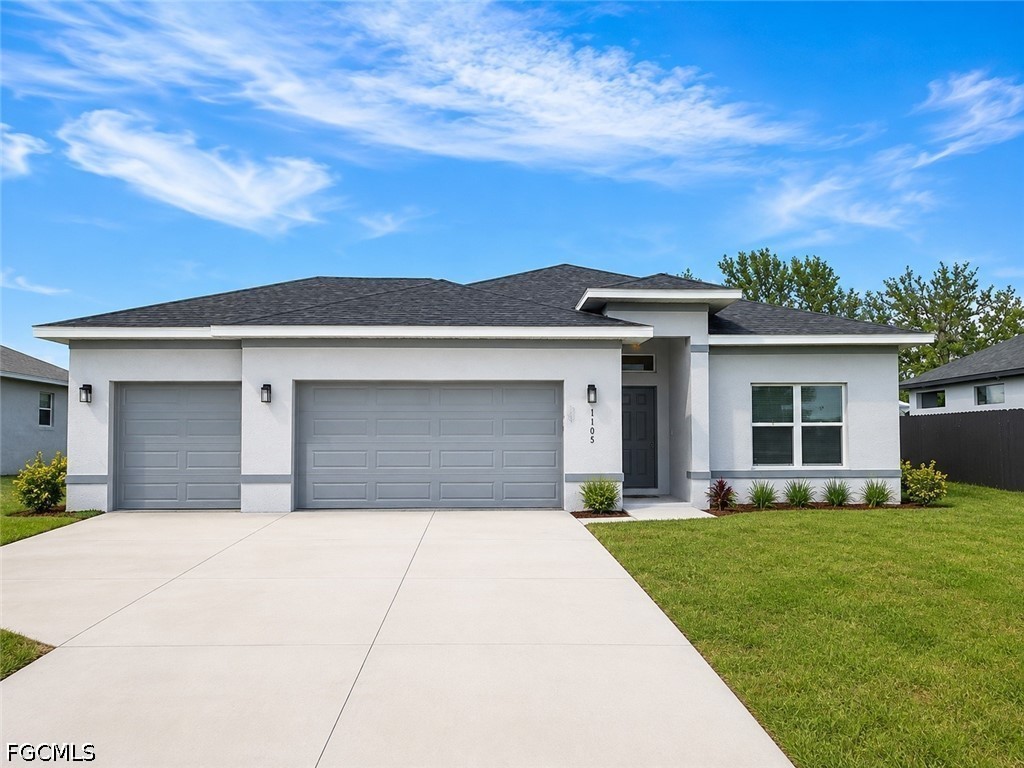 4 Bed SingleFamilyResidence for Sale in Cape Coral, photo 2