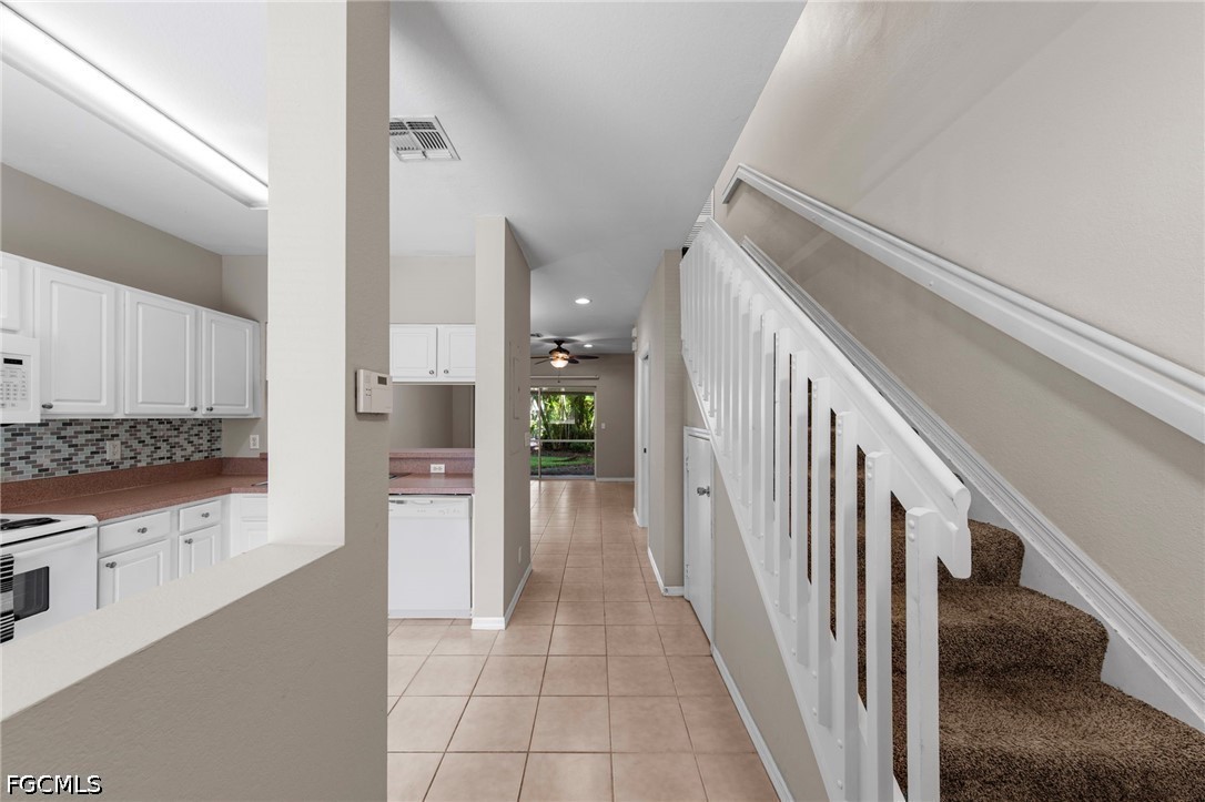 2 Bed Townhouse for Sale in Cypress Landing, photo 2