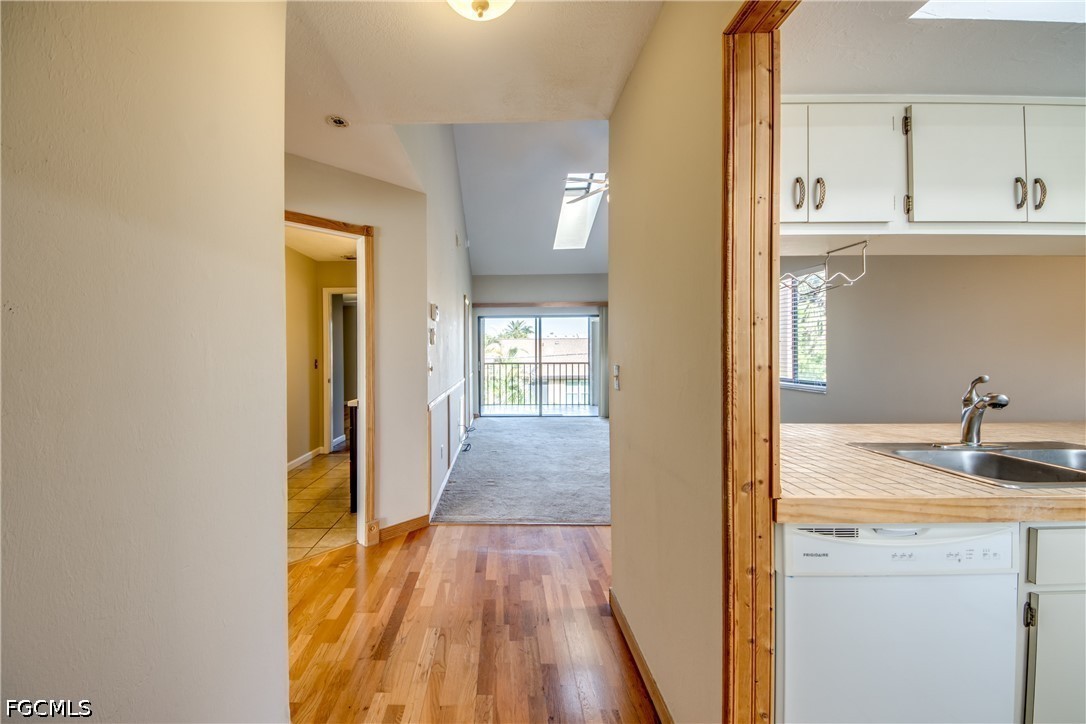 2 Bed Condominium for Sale in Coral Breeze Condo, photo 2
