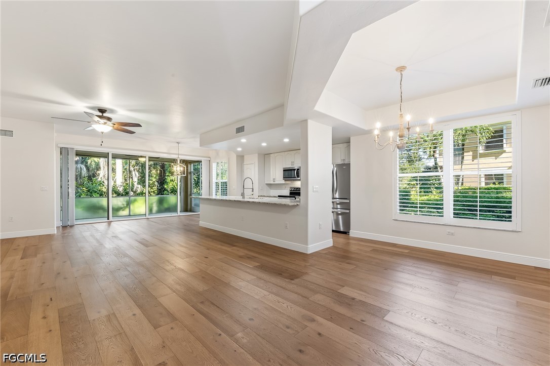 2 Bed Condominium for Sale in North Fort Myers, photo 2