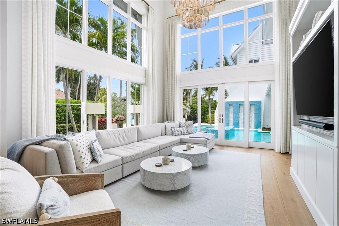 4 Bed Pool Home for Sale in Olde Naples, photo 2