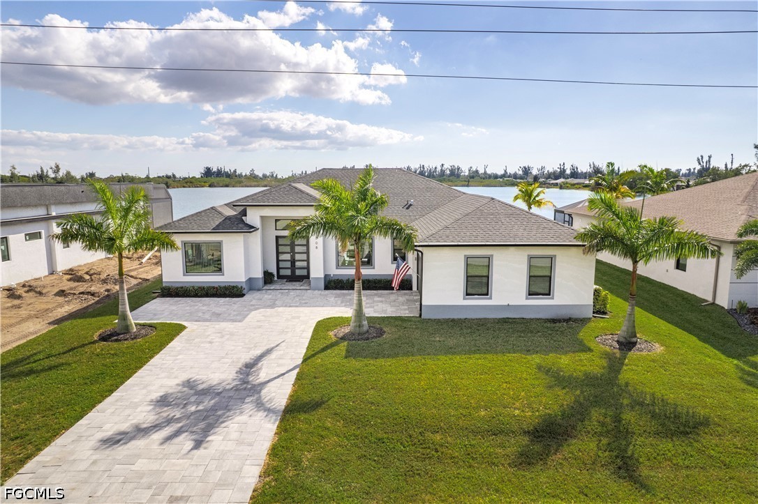 5 Bed Pool Home for Sale in Cape Coral, photo 2