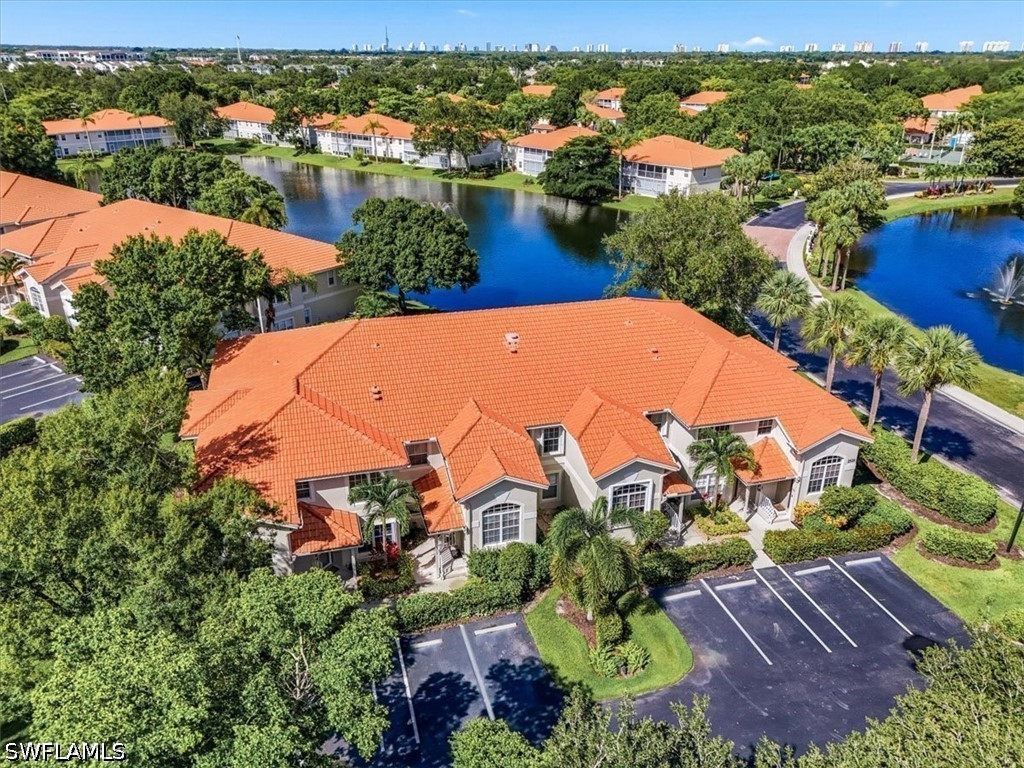 2 Bed Waterfront Home for Sale in Pipers Grove, photo 2